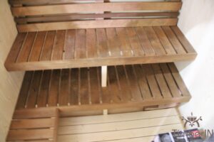 Ovale Aussensauna Fasssauna Hobbit (7)