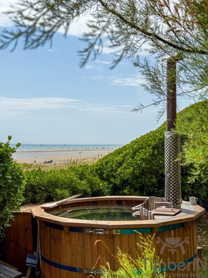 Badefass & Badezuber aus Holz – traditionelles Handwerk trifft moderne Wellness 7 Skandinavisches Badefass aus Holz – nordische Badetradition jetzt auch in Österreich