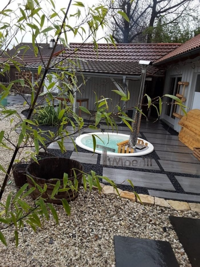 Badetonne Fieberglas Terrasse Einbaumodell, Anton, Bayern, Deutschland 5 Badetonne Fieberglas Terrasse Einbaumodell, Anton, Munich, Deutschland (5)