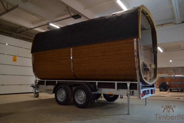 Mobiles Saunafass – flexible Wellness jederzeit genießen 7 Saunafass auf Trailer mobil Schweiz