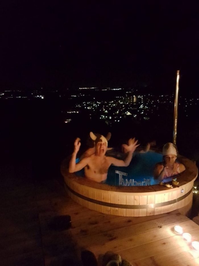 Badetonne mit Kunststoffeinsatz, Birgit, Herrenberg, Deutschland 3 Badetonne Mit Kunststoffeinsatz, Birgit, Herrenberg, Deutschland (3)