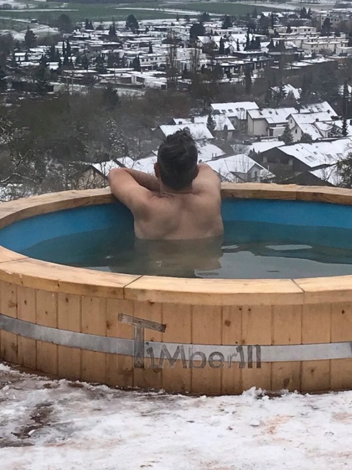 Badetonne mit Kunststoffeinsatz, Birgit, Herrenberg, Deutschland 4 Badetonne Mit Kunststoffeinsatz, Birgit, Herrenberg, Deutschland (4)