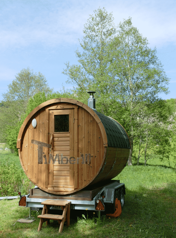 AUSSENSAUNA MIT ANHÄNGER MIT PANORAMAFENSTER, ANKLEIDERAUM UND HARVIA HOLZOFEN, Ingo, Deggenhausertal, Deutschland (1)