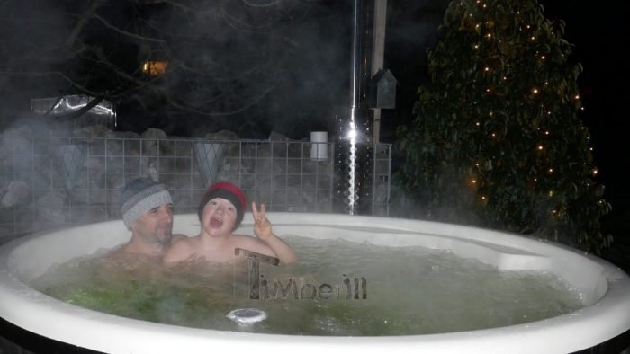 Badefass gfk Thermoholz mit integriertem Ofen Wellness Royal, Leierer, Frastanz, Österreich 2 Badefass Gfk Thermoholz Mit Integriertem Ofen Wellness Royal, Leierer, Frastanz, Österreich (1)