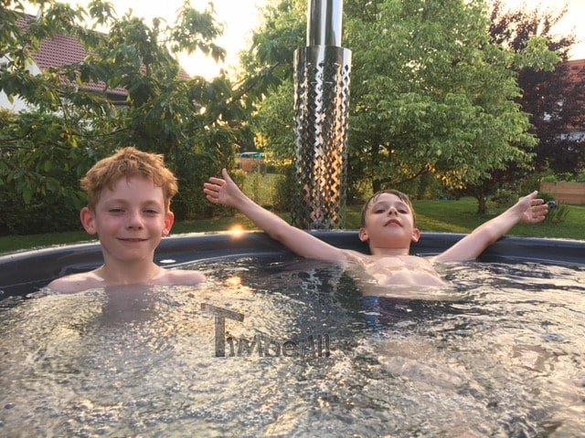 Badefass Gfk Thermoholz Mit Integriertem Ofen Wellness Royal, Heike, Scheinfeld, DEUTSCHLAND (2)