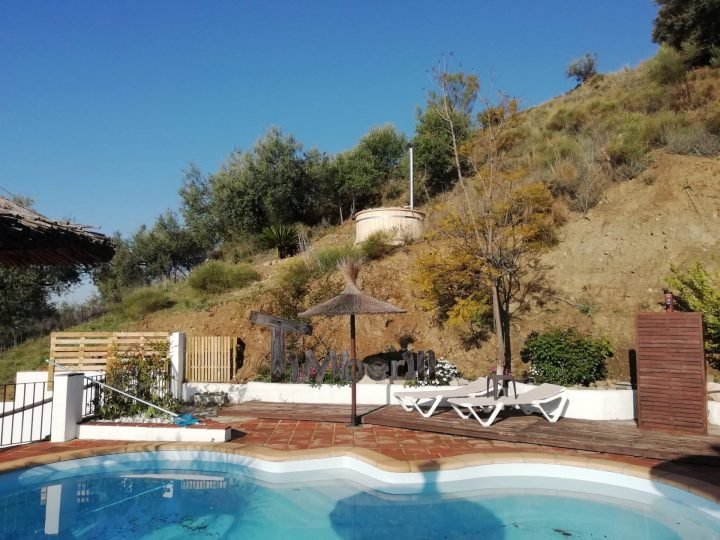 Badetonne Mit Kunststoffeinsatz Sonderangebot, Lukas, Riogordo, Spanien (1)