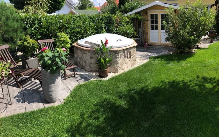 Badezuber Badefass Jakuzzi Hot Tube Einbaumodell Einsatz Eingraben Eingelassen (5)