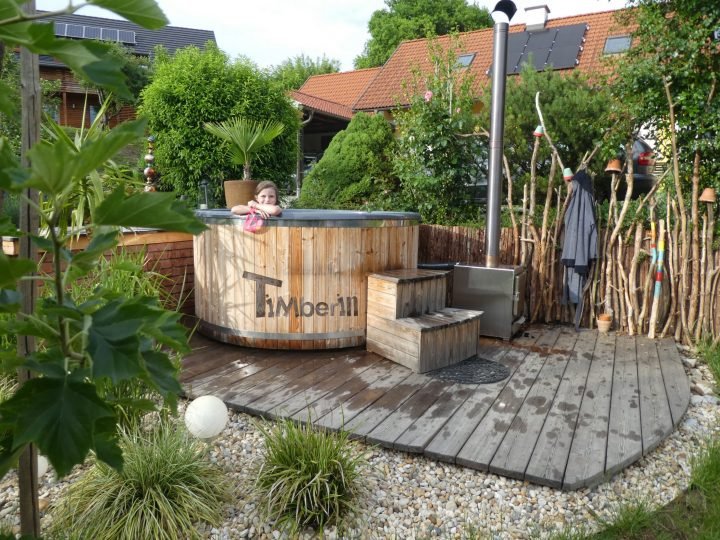 HotPot Fiberglas Mit Aussenofen Thermoholz, Maria, Friedberg, Österreich (2)