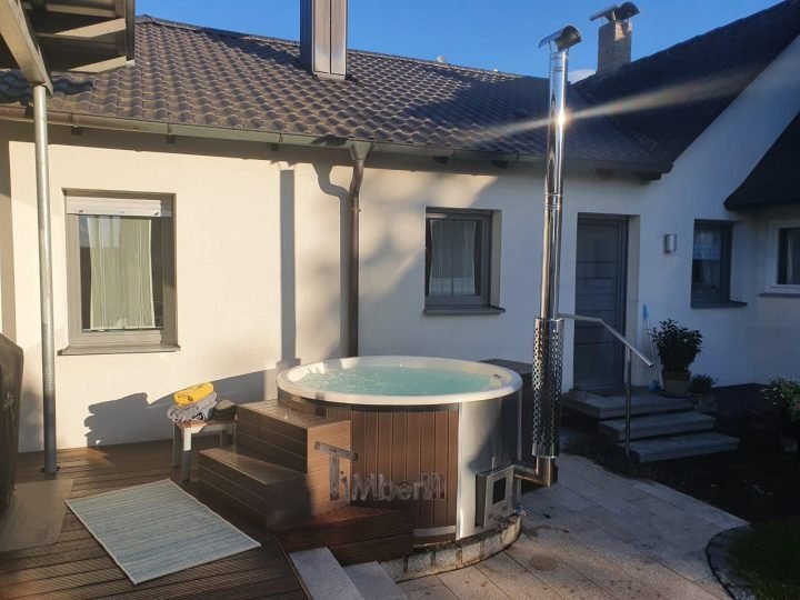 Badezuber Badefass GFK Mit Smart Pelletofen WPC Verkleidung, Maerz, Ihrlerstein, Deutschland (4)