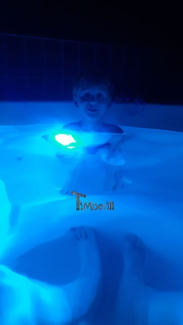 Badefass gfk mit Whirlpool Wellness Royal, Markus, Tütschengereuth, Deutschland 2 Badefass Gfk Mit Whirlpool Wellness Royal, Markus, Tütschengereuth, Deutschland (2)