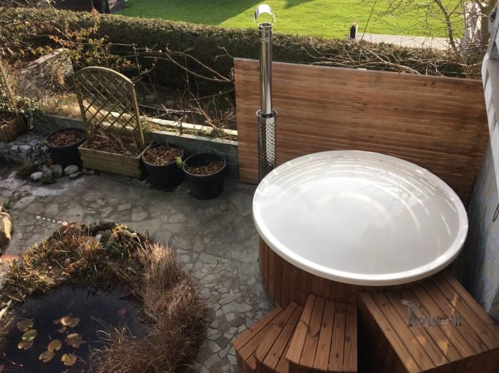 Badefass Gfk Mit Whirlpool Wellness Royal, Monika, Raab, Österreich (2)