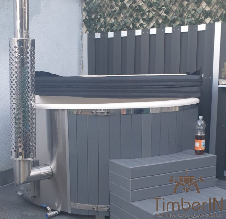 Badezuber Badefass GFK Mit WPC Verkleidung, Angelika Und Andreas, Mannheim, Deutschland