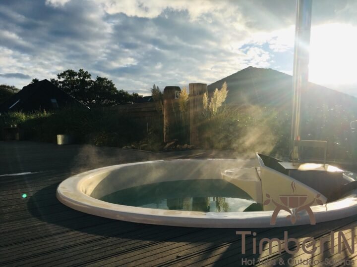 Outdoor whirlpool einbau mit Holzofen