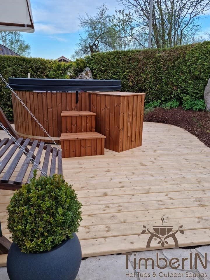 Badezuber Badefass Hot Tube Mit Whirlpool Holzofen TimberIN Rojal, Marianne, Regen, Deutschland