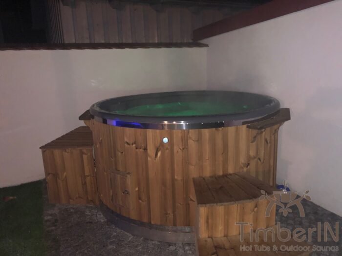 TimberIN Nordic Core™ + TimberIN Nordic Barrel™ Classic, Robert, Euernbach, Deutschland 13 Badefass Gfk Thermoholz Mit Integriertem Ofen Wellness Royal, Fasssauna Mit Holzofen Oder Mit Elektrischer Heizung HARVIA, Robert, Euernbach, Deutschland (5)