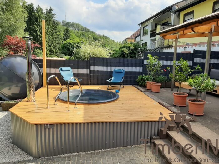 Badezuber Badefass Jakuzzi Hot tube Einbaumodell Einsatz Eingraben Eingelassen