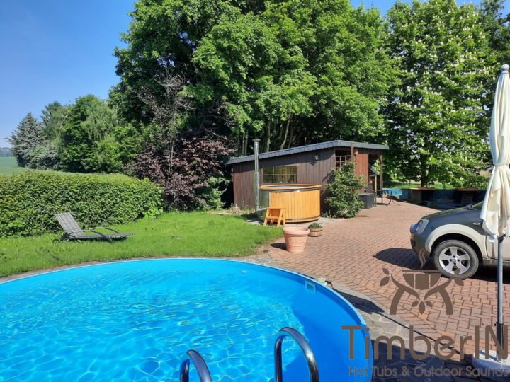 Badezuber GFK Lärche Mit Integriertem Ofen, Karl, Elstra, Deutschland (2)