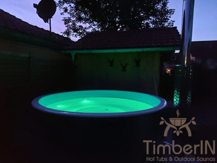 Badezuber Badefass GFK mit WPC Verkleidung, Thomas, Durach, Deutschland 4 Badezuber Badefass GFK Mit WPC Verkleidung, Thomas, Durach, Deutschland (3)