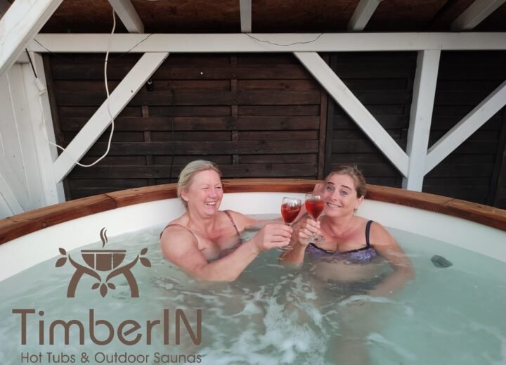 Badezuber GFK Mit Aussenofen Holzofen – Gasofen (1)