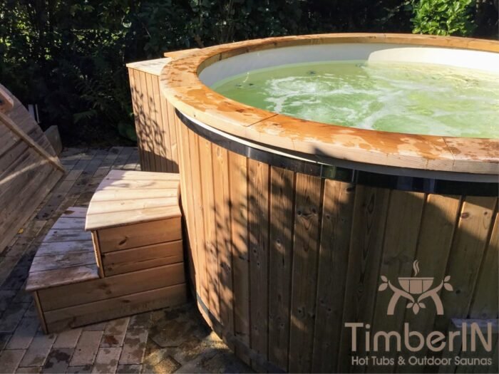 Badezuber GFK mit Aussenofen: Holzofen – Gasofen, Joachim, Barsbüttel, Germany 3 Badezuber GFK Mit Aussenofen Holzofen – Gasofen (3)