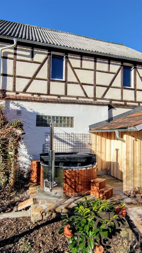 Badezuber Badefass Hot Tube Mit Whirlpool Holzofen – TimberIN Rojal (1)