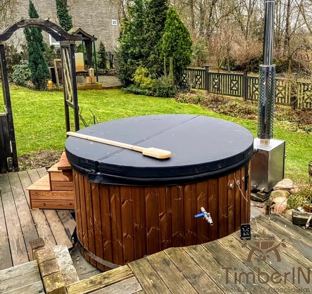 Badezuber Badefass Hot Tube Mit Whirlpool Holzofen – TimberIN Rojal, (2)