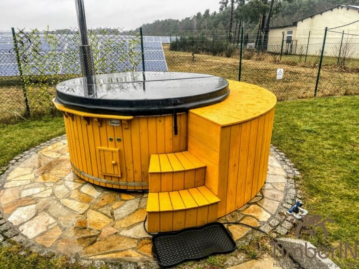 Badezuber Badefass Hot Tube Mit Whirlpool Holzofen – TimberIN Rojal (2)