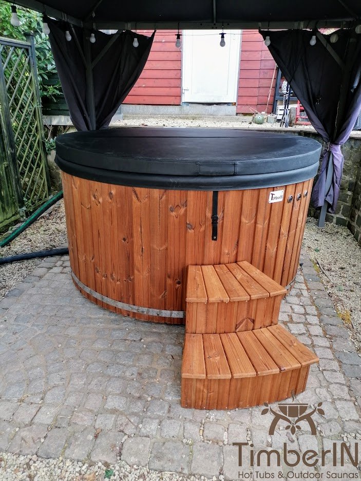 Badezuber Badefass Hot Tube Mit Whirlpool Holzofen – TimberIN Rojal (4)