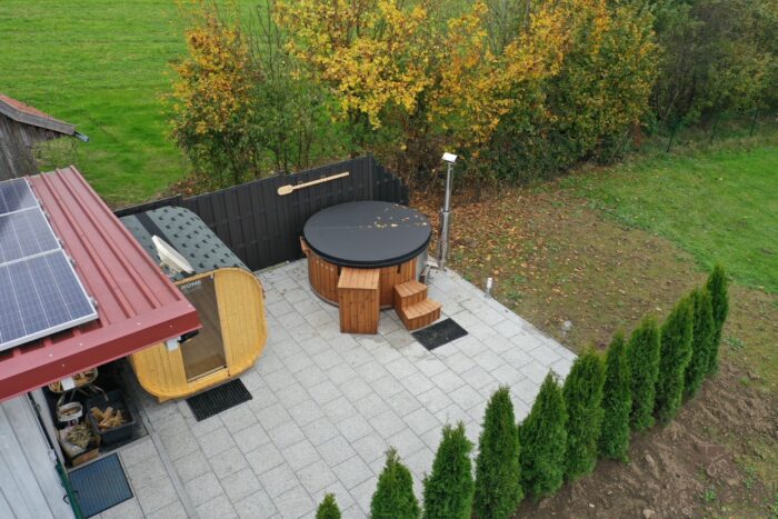 Badefass Hot Tube Whirlpool Mit Holzofen – TimberIN Rojal (2)