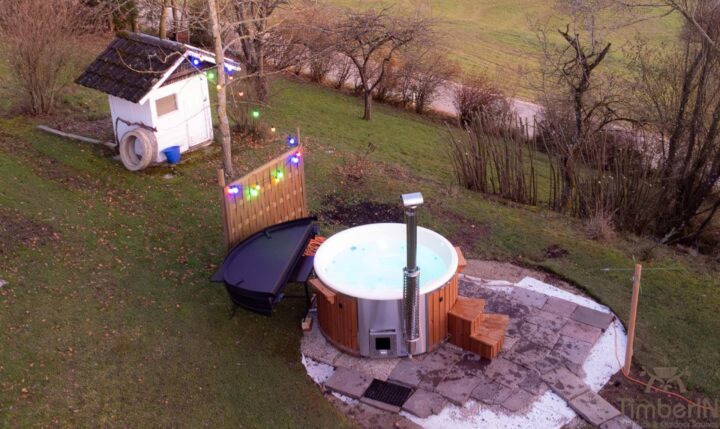 Badefass Hot Tube Whirlpool Mit Holzofen – TimberIN Rojal (3)
