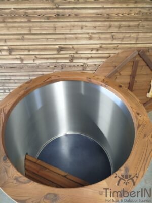 Small Hot Tub (15)
