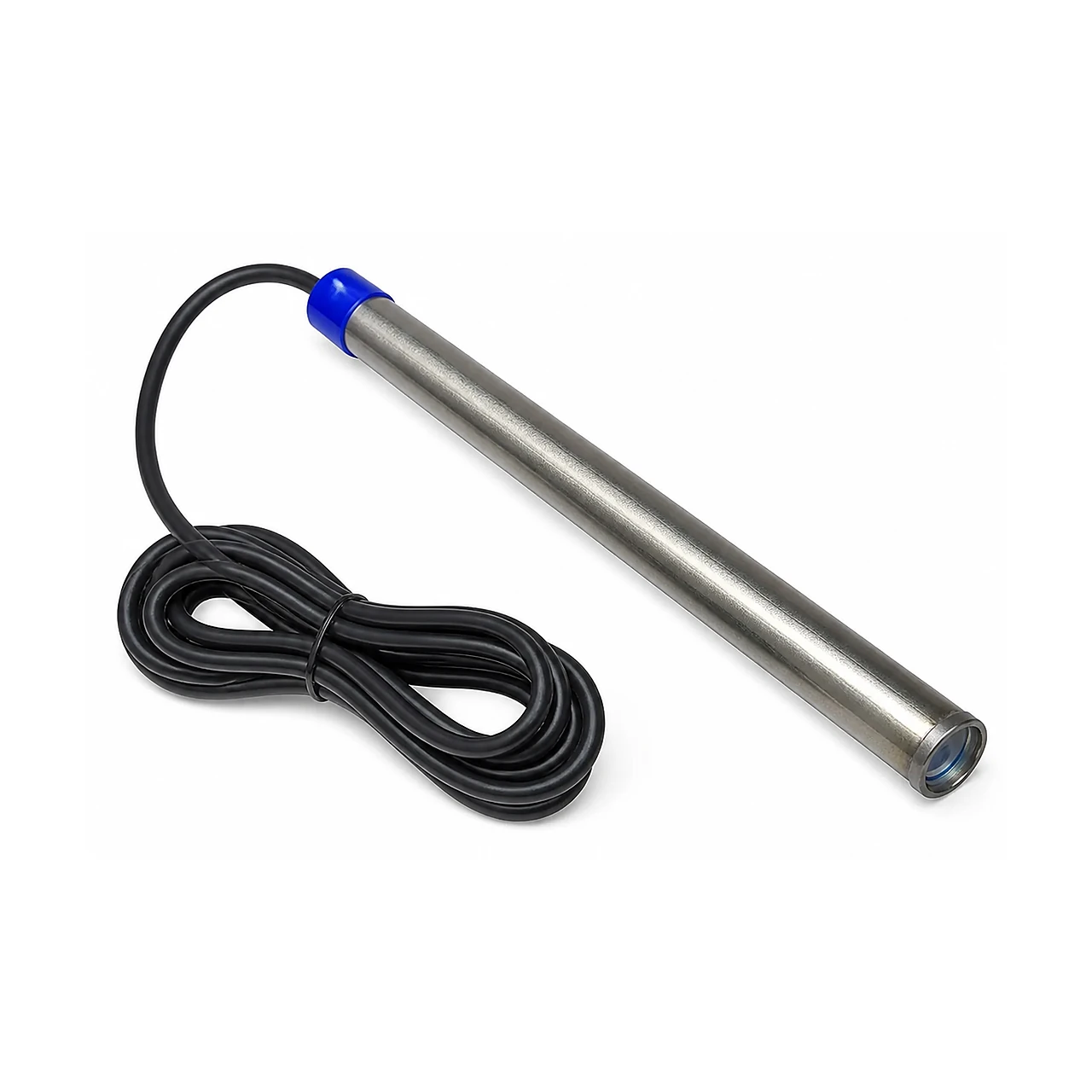 Titanrohr Heizer - Einfrierschutz 1 Titanrohr Heizer – Einfrierschutz – schlanker 600-Watt-Tauchheizer aus Edelstahl mit blauem abgedichtetem Endstück und schwarzem Stromkabel auf weißem Hintergrund.